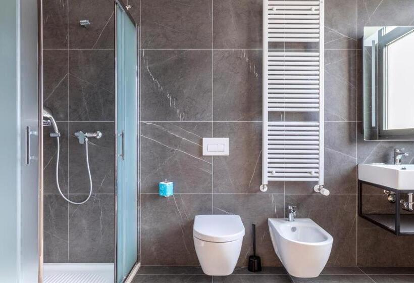 اتاق استاندارد, B&b Hotel Brescia