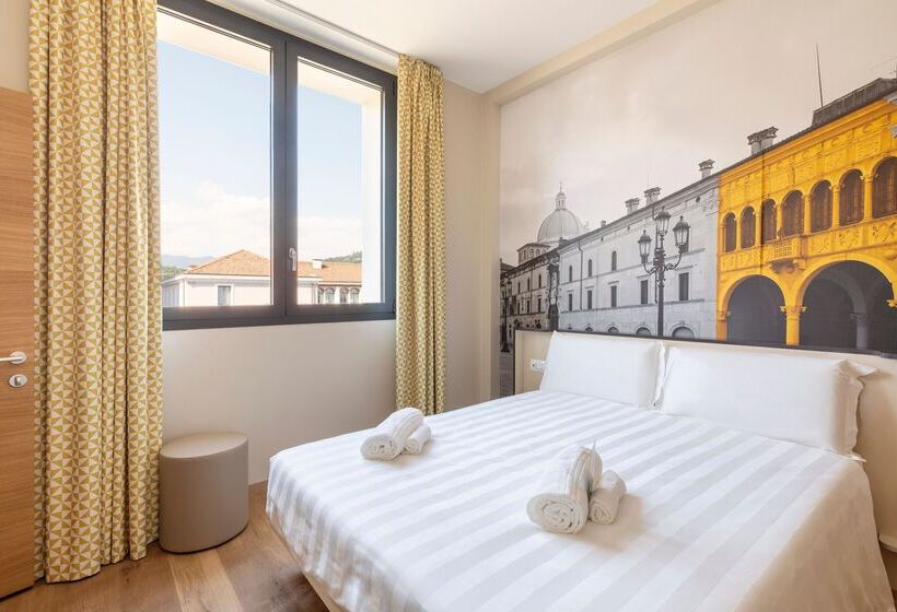 اتاق استاندارد, B&b Hotel Brescia