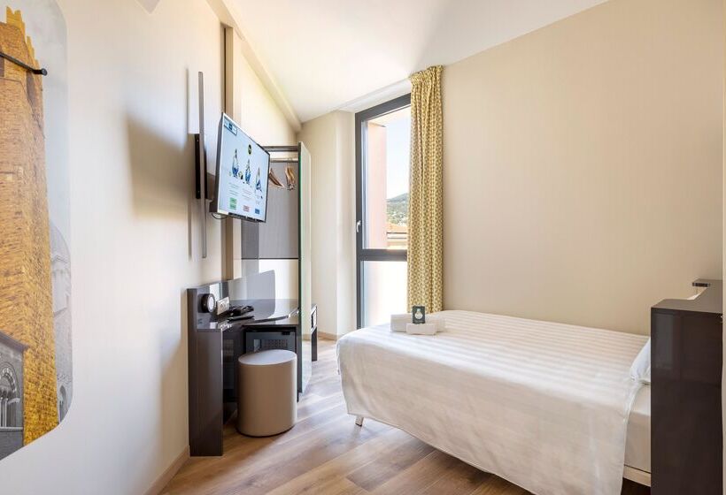 اتاق استاندارد یک نفره, B&b Hotel Brescia