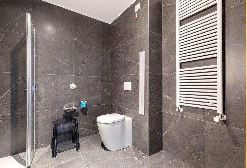 اتاق استاندارد, B&b Hotel Brescia