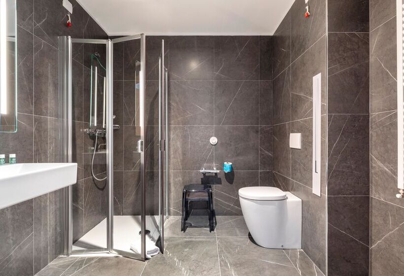 اتاق استاندارد, B&b Hotel Brescia