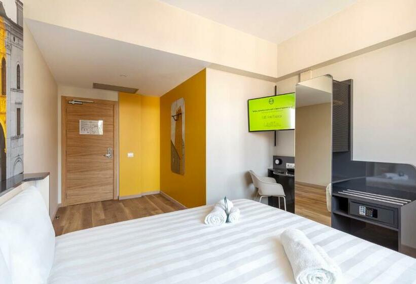 اتاق استاندارد, B&b Hotel Brescia