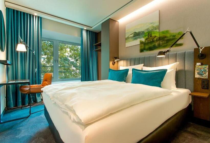 اتاق استاندارد با تخت بزرگ, Motel One Stuttgart Hauptbahnhof