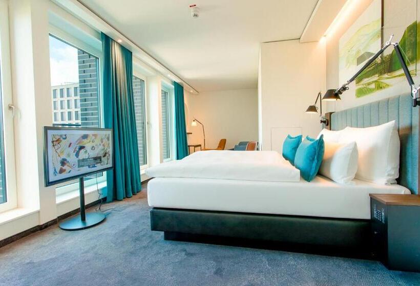 اتاق استاندارد با تخت بزرگ, Motel One Stuttgart Hauptbahnhof