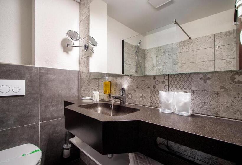 اتاق استاندارد با تخت بزرگ, River Hotel & Spa