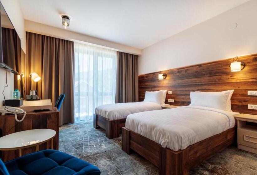 اتاق استاندارد, River Hotel & Spa