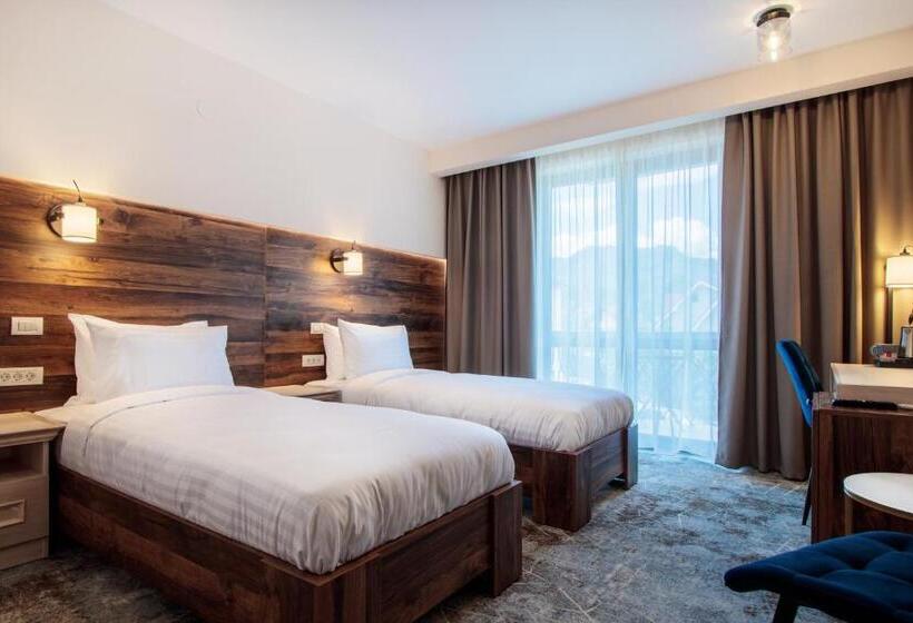 اتاق استاندارد, River Hotel & Spa