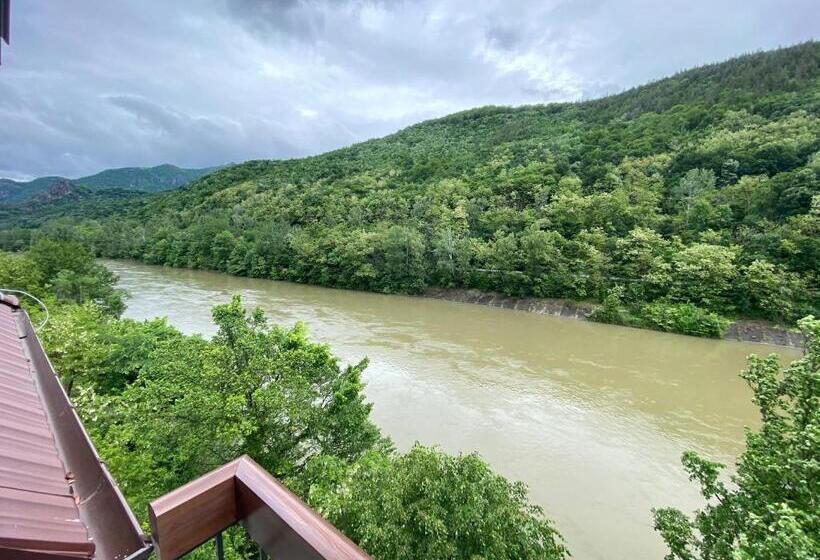 اتاق خانوادگی, River Hotel & Spa