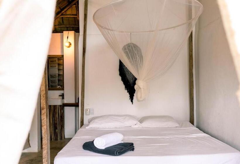 کلبه ییلاقی, Ganesh Hostel & Shivas Bungalows