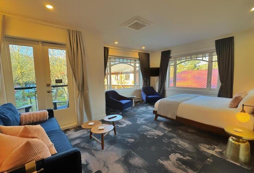 اتاق استاندارد با تخت دو نفره بزرگ, Artisan Suites On Bowen