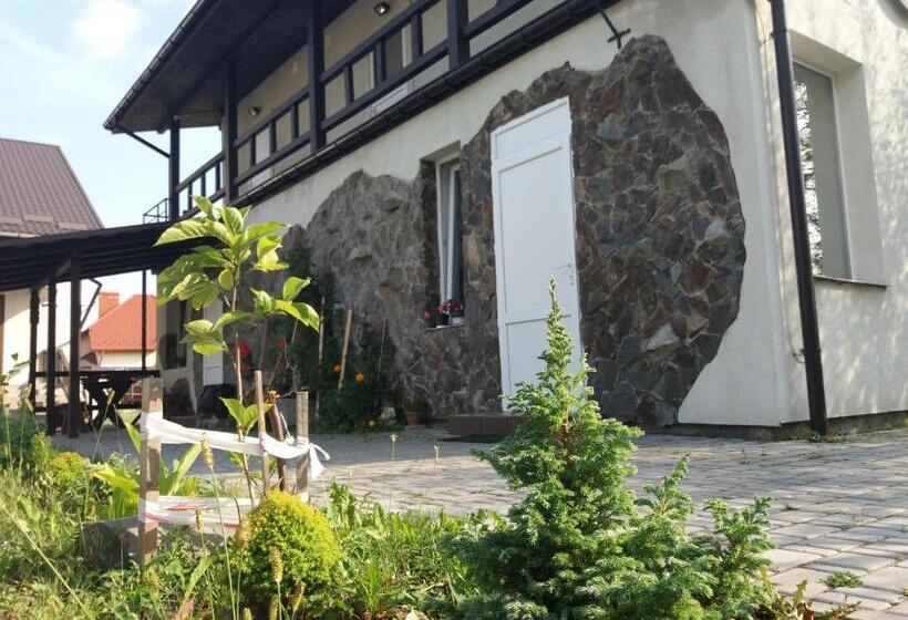 اتاق خانوادگی, готель гостьовий дім In Stryj