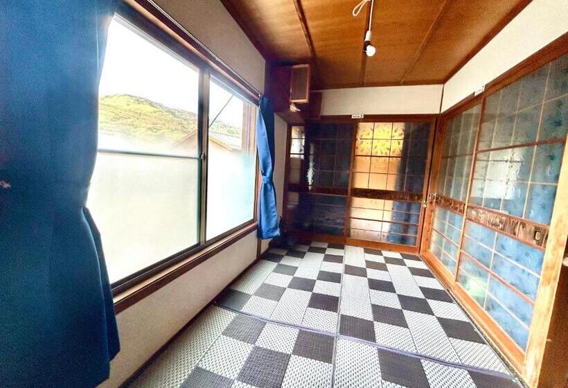 Standard Enkelrum, 四国旅行のhub拠点 古民家ゲストハウス Heso Camp