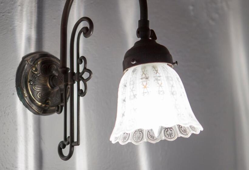 اتاق لوکس, Ballavere Cottage B&b