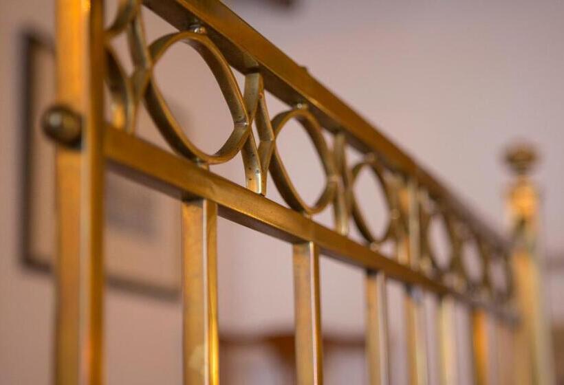 اتاق لوکس, Ballavere Cottage B&b