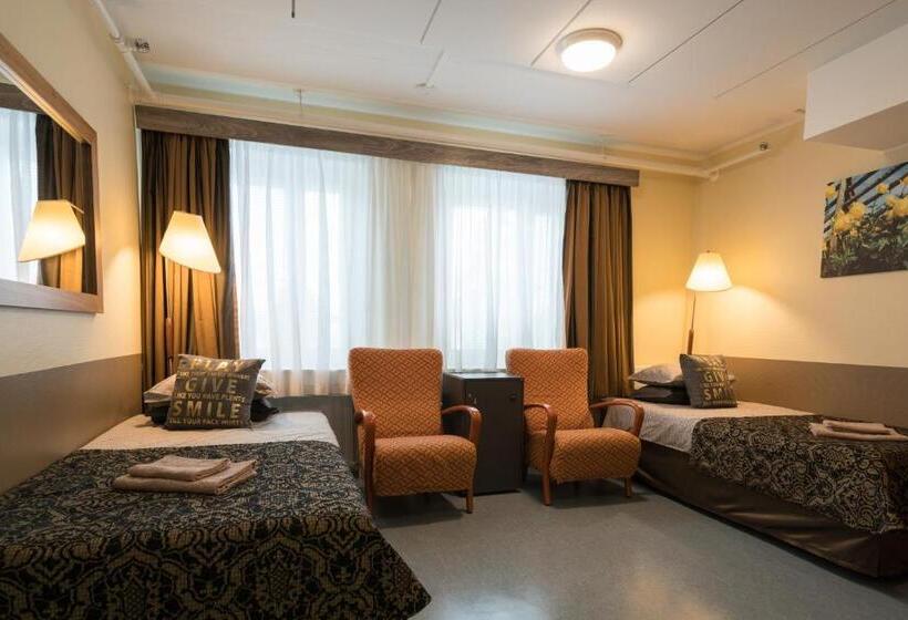 اتاق استاندارد با سرویس بهداشتی مشترک, Gasthaus Patruuna