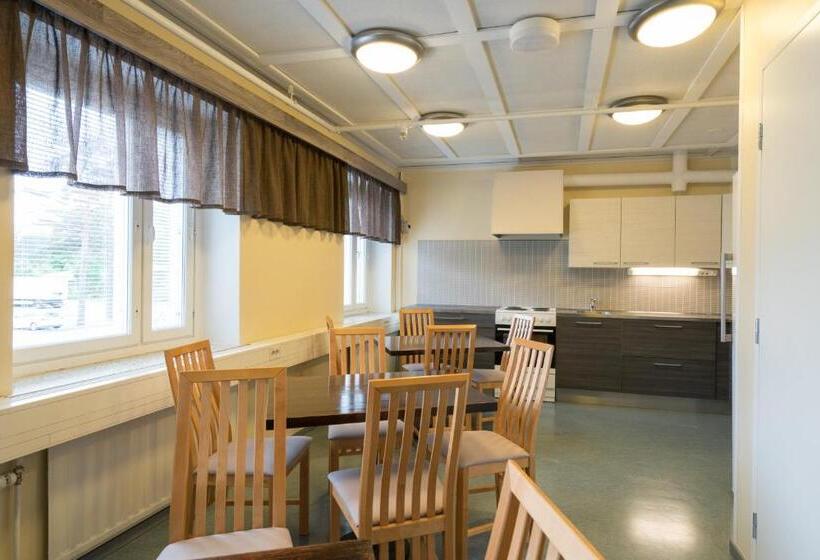 اتاق استاندارد با سرویس بهداشتی مشترک, Gasthaus Patruuna