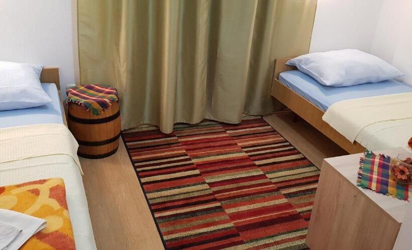 اتاق استاندارد, Rooms Rafomarija