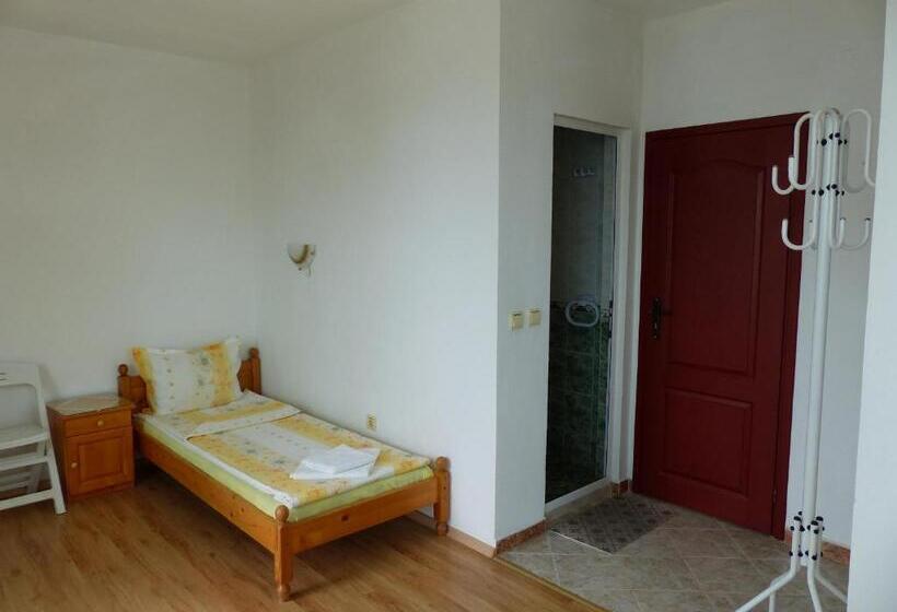 Triple Room Sea View, Sunhouse Rooms