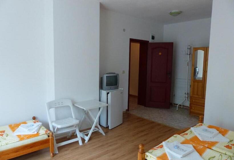 اتاق کلاسیک چهارنفره, Sunhouse Rooms
