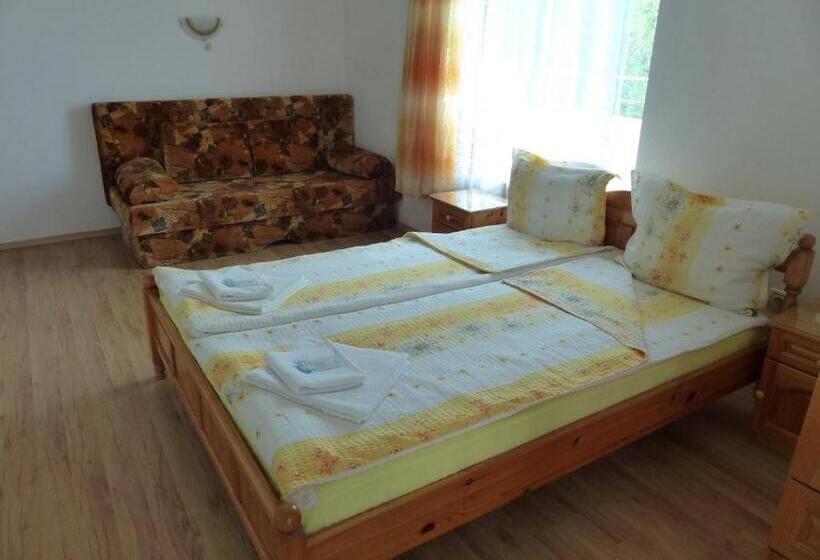 استودیوی استاندارد با چشم‌انداز دریا, Sunhouse Rooms
