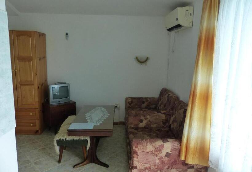 استودیوی استاندارد با چشم‌انداز دریا, Sunhouse Rooms