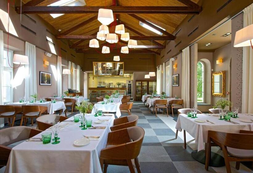 اتاق استاندارد با تخت بزرگ, Zámek Ratměřice   Hotel & Resort