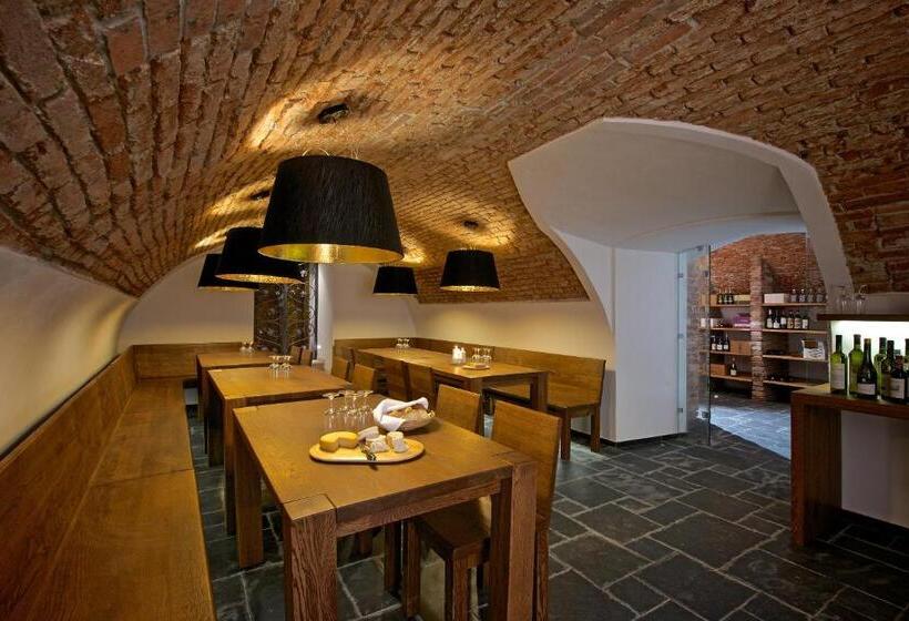 اتاق استاندارد با چشم‌انداز باغ, Zámek Ratměřice   Hotel & Resort