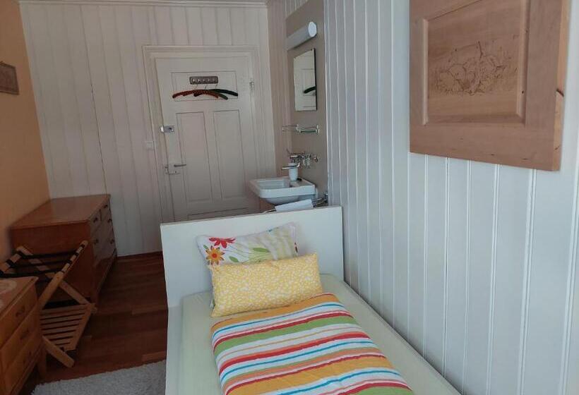 Habitació Estàndard Individual Bany Compartit, B&b Gästehaus Rössli Schwellbrunn