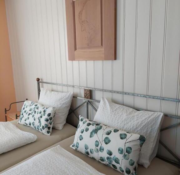 Habitació Estàndard Bany Compartit, B&b Gästehaus Rössli Schwellbrunn