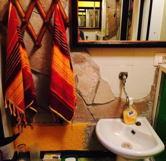اتاق استاندارد چهارنفره با سرویس بهداشتی مشترک, Guesthouse 7even