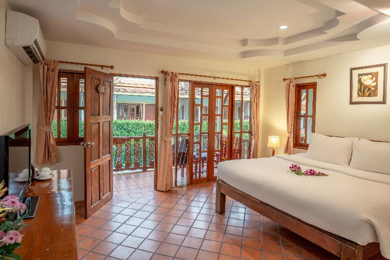 اتاق لوکس, Bangtao Village Resort   Sha