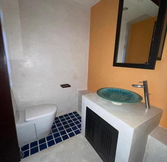 اتاق لوکس با چشم‌انداز دریا, Bhundhari Residence Koh Samui