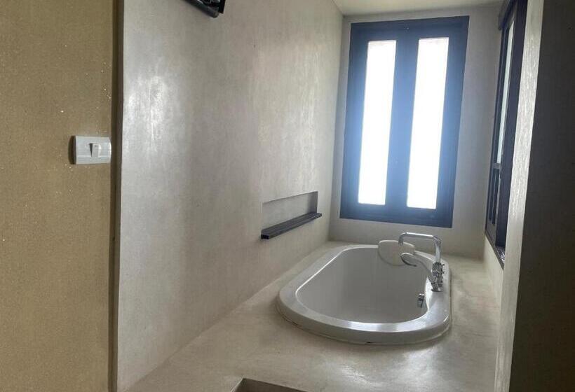 اتاق لوکس خانوادگی, Bhundhari Residence Koh Samui