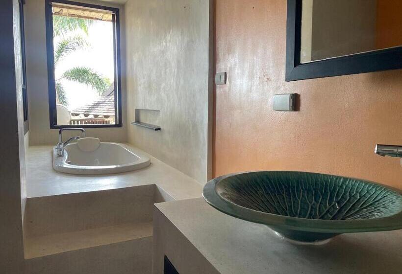 اتاق لوکس خانوادگی, Bhundhari Residence Koh Samui