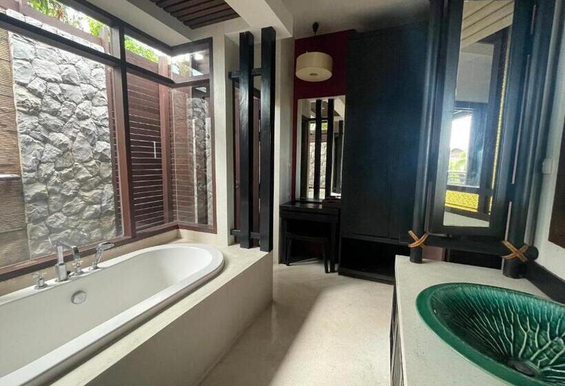 ویلای دلوکس 1 خوابه با چشم‌انداز دریا, Bhundhari Residence Koh Samui