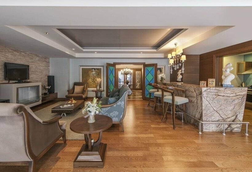 سوییت با چشم‌انداز دریا, Hilton Dalaman Sarigerme Resort & Spa