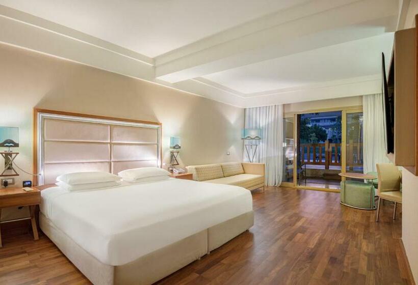 اتاق لوکس خانوادگی, Hilton Dalaman Sarigerme Resort & Spa