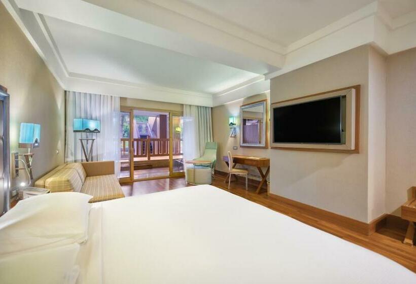 اتاق لوکس با تخت بزرگ, Hilton Dalaman Sarigerme Resort & Spa
