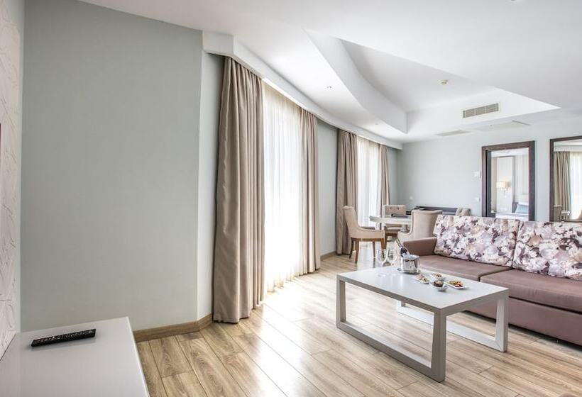 سوییت جونیور, Aria Claros Beach & Spa Resort – All Inclusive 24h
