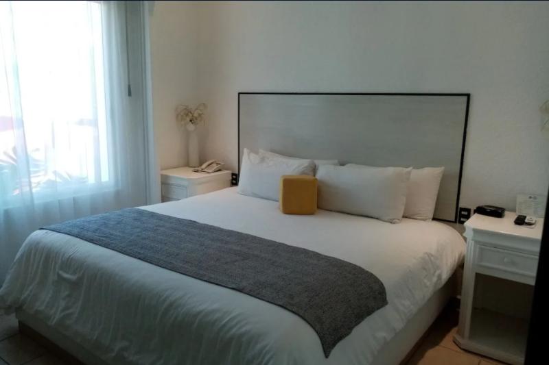 اتاق استاندارد با تخت بزرگ, Spark By Hilton Houston Bush Intercontinental Airport