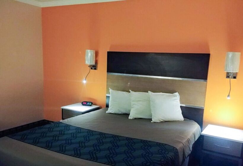 اتاق استاندارد با تخت دوبل برای معلولان, Econo Lodge Milldale  Southington