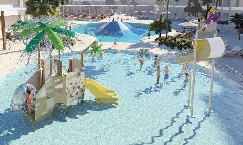 سوئیت با چشم‌انداز, Fergus Club Mallorca Waterpark