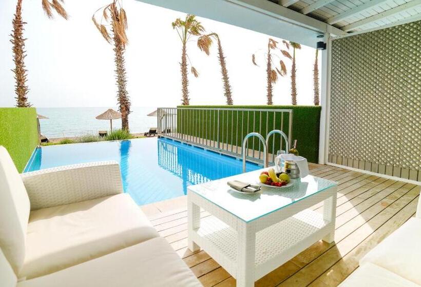 سوئیت جونیور با استخر, Flora Garden Beach Club   All Inclusive