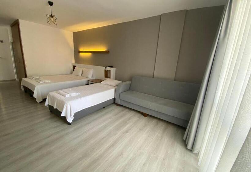 Standard Triple Room with Terrace, Grand Emir Hotel & Spa