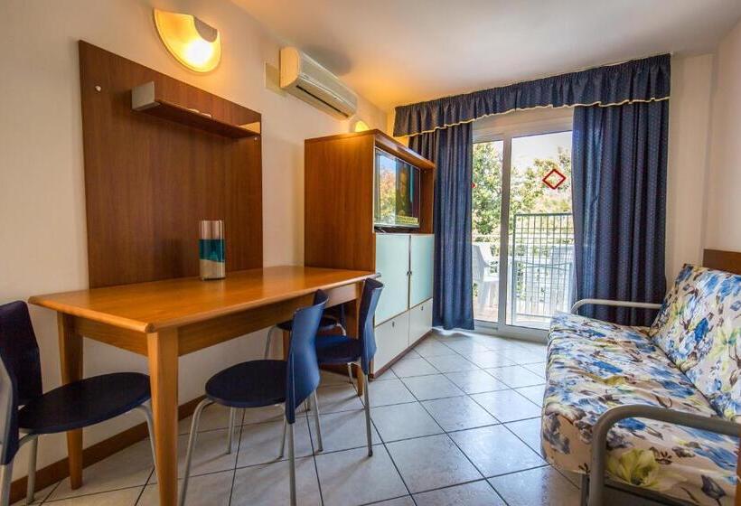 آپارتمان سوپریور 1 خوابه با چشم‌انداز دریا, Horizont Resort