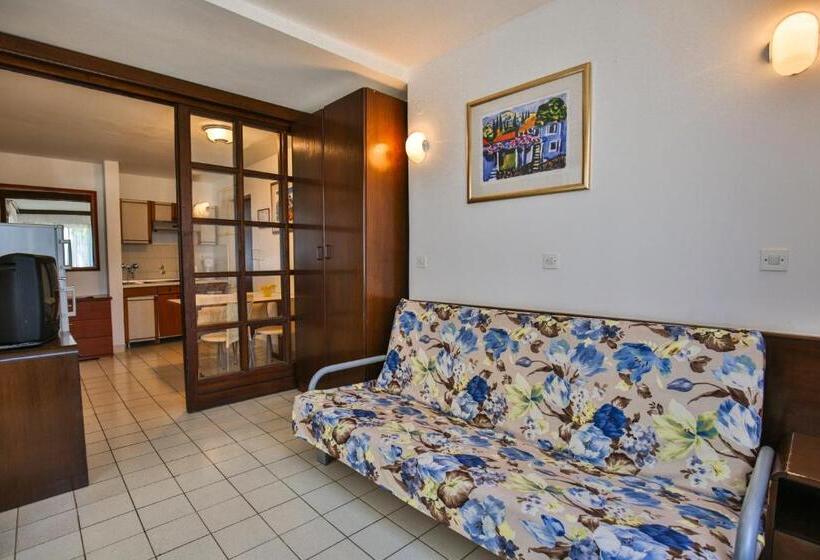 آپارتمان 2 خوابه, Horizont Resort