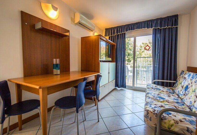 آپارتمان سوپریور 1 خوابه با چشم‌انداز دریا, Horizont Resort