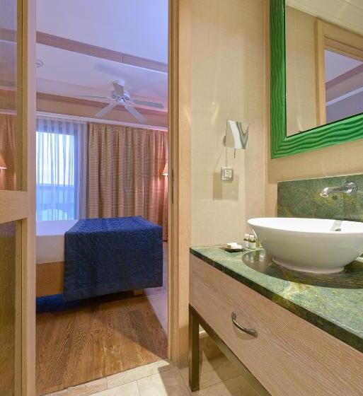سوییت با استخر, Lykia World Antalya   All Inclusive