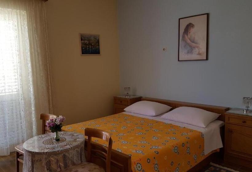اتاق استاندارد با بالکن, Marin Apartments