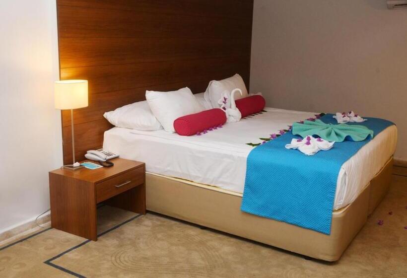 سوییت دوبلکس, Martı Myra   Ultra All Inclusive